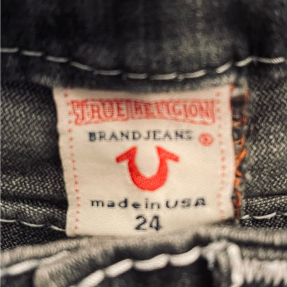 True religion distressed jean shorts - Picture 4 of 5